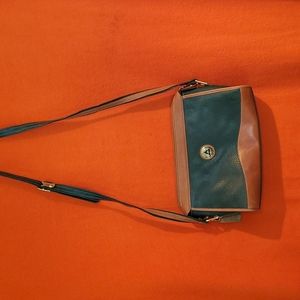 Andatini crossbody leather